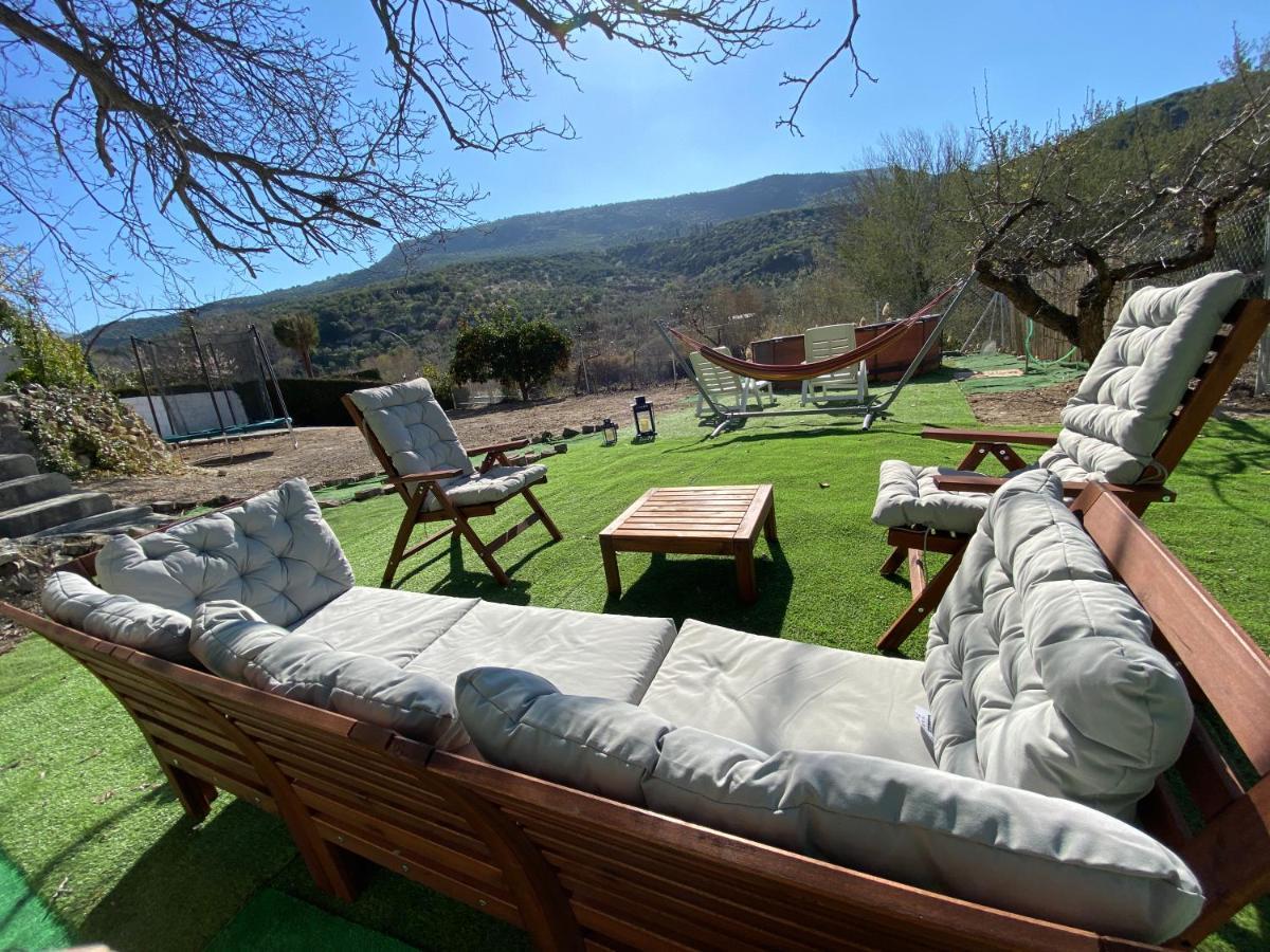 La Huerta Del Castillo Con Su Caz De Agua - Enjoy Life & Relax Castillo de Locubín Exteriör bild